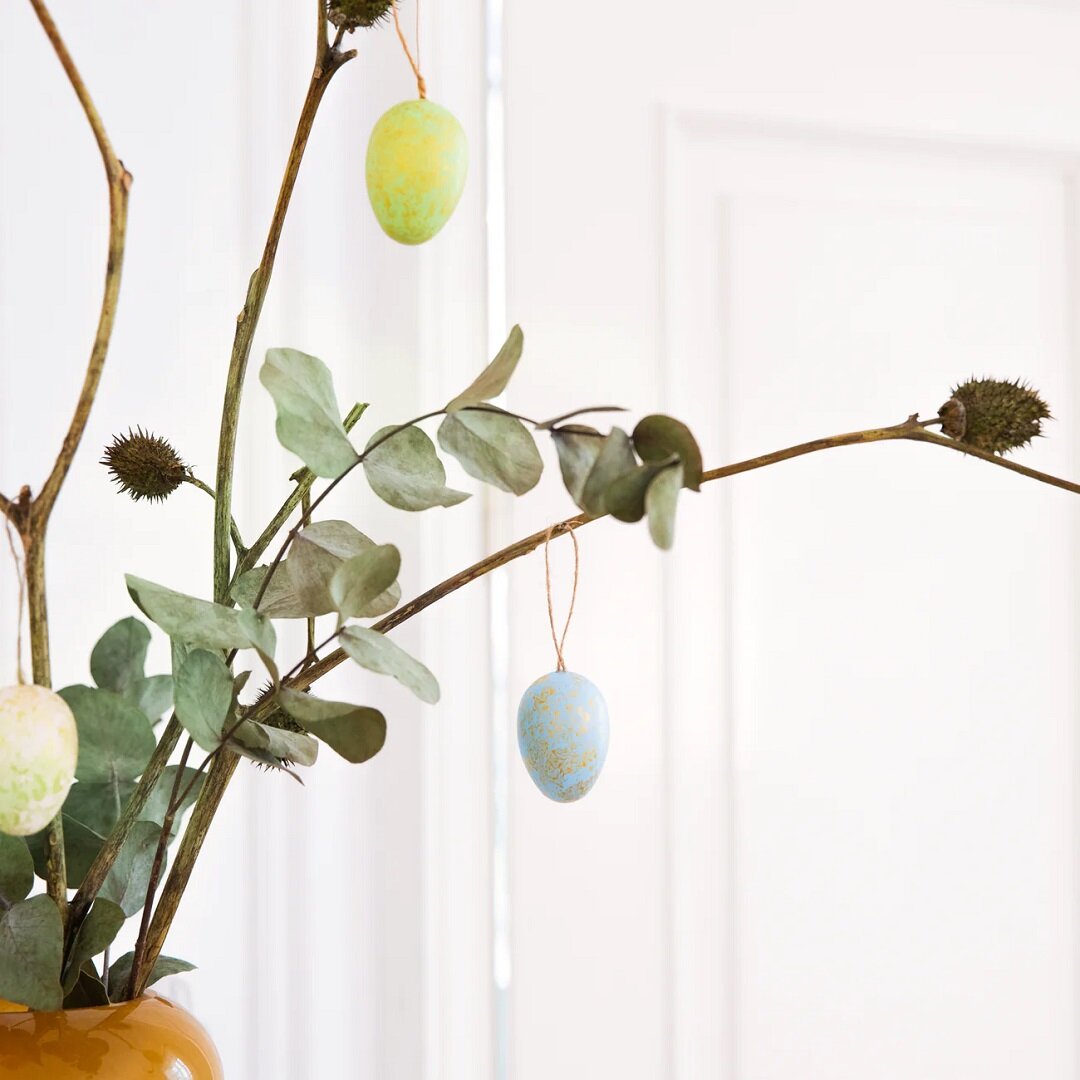 Hængende påskeæg med gulddetaljer 6 stk