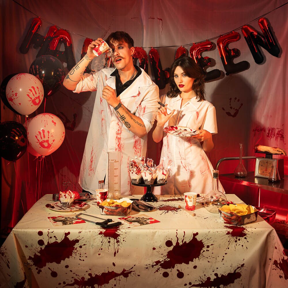 Bloody Night Dug 137 x 183 cm