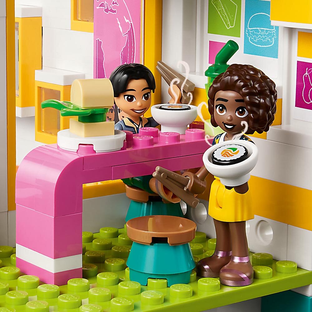 LEGO Friends - Heartlakes internationale skole 8+