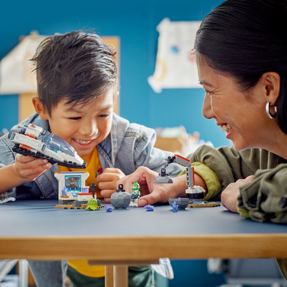 LEGO City - Rumskib og asteroideforskning 4+