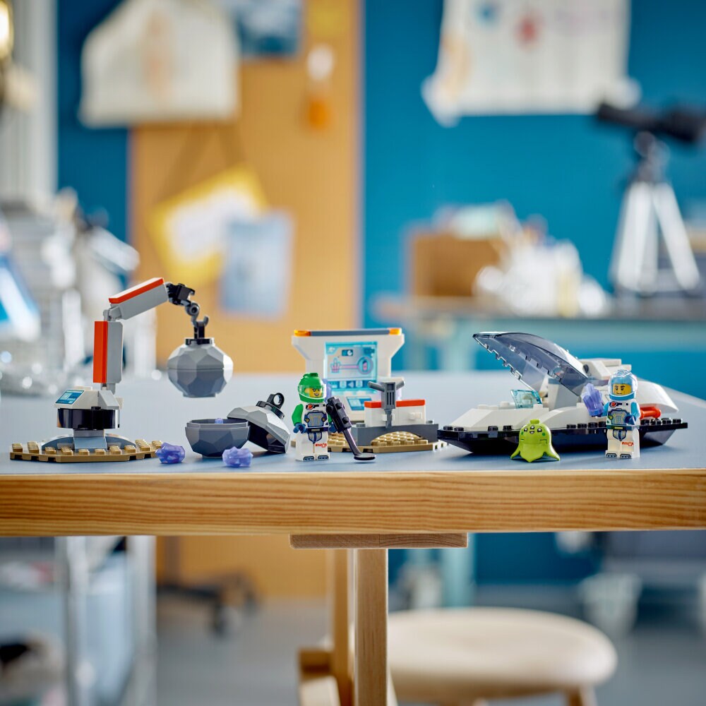 LEGO City - Rumskib og asteroideforskning 4+