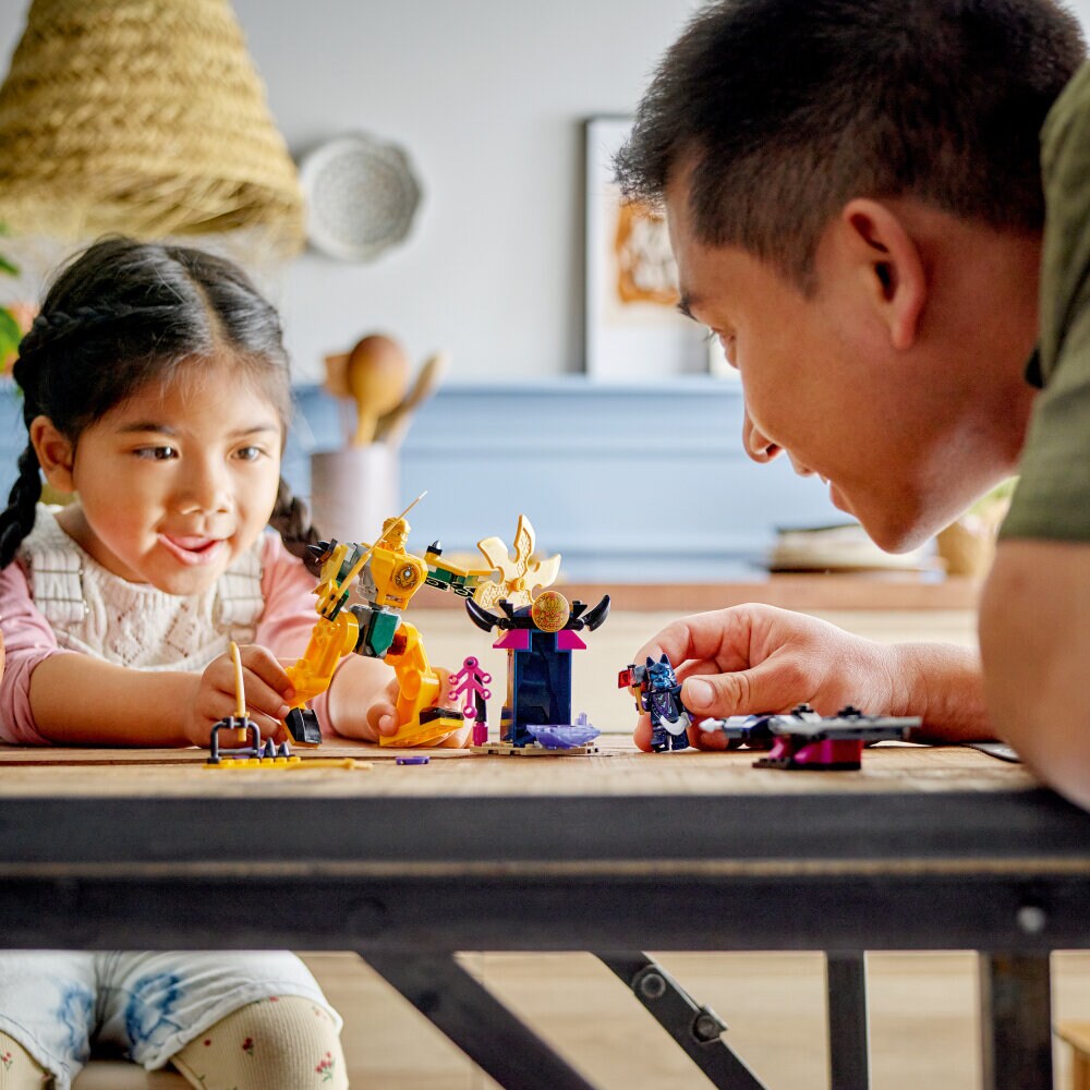 LEGO Ninjago - Arins kamprobot 4+