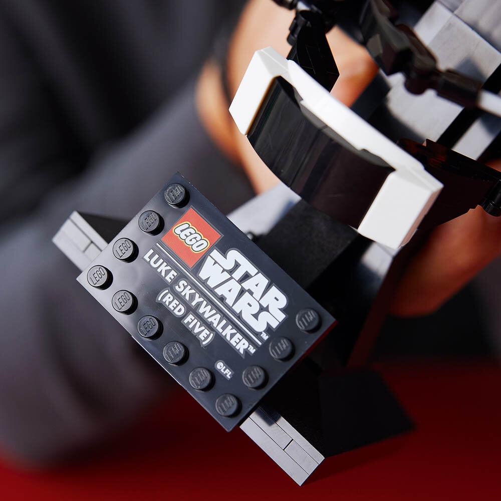 LEGO Star Wars, Luke Skywalkers Red Five-hjelm 18+