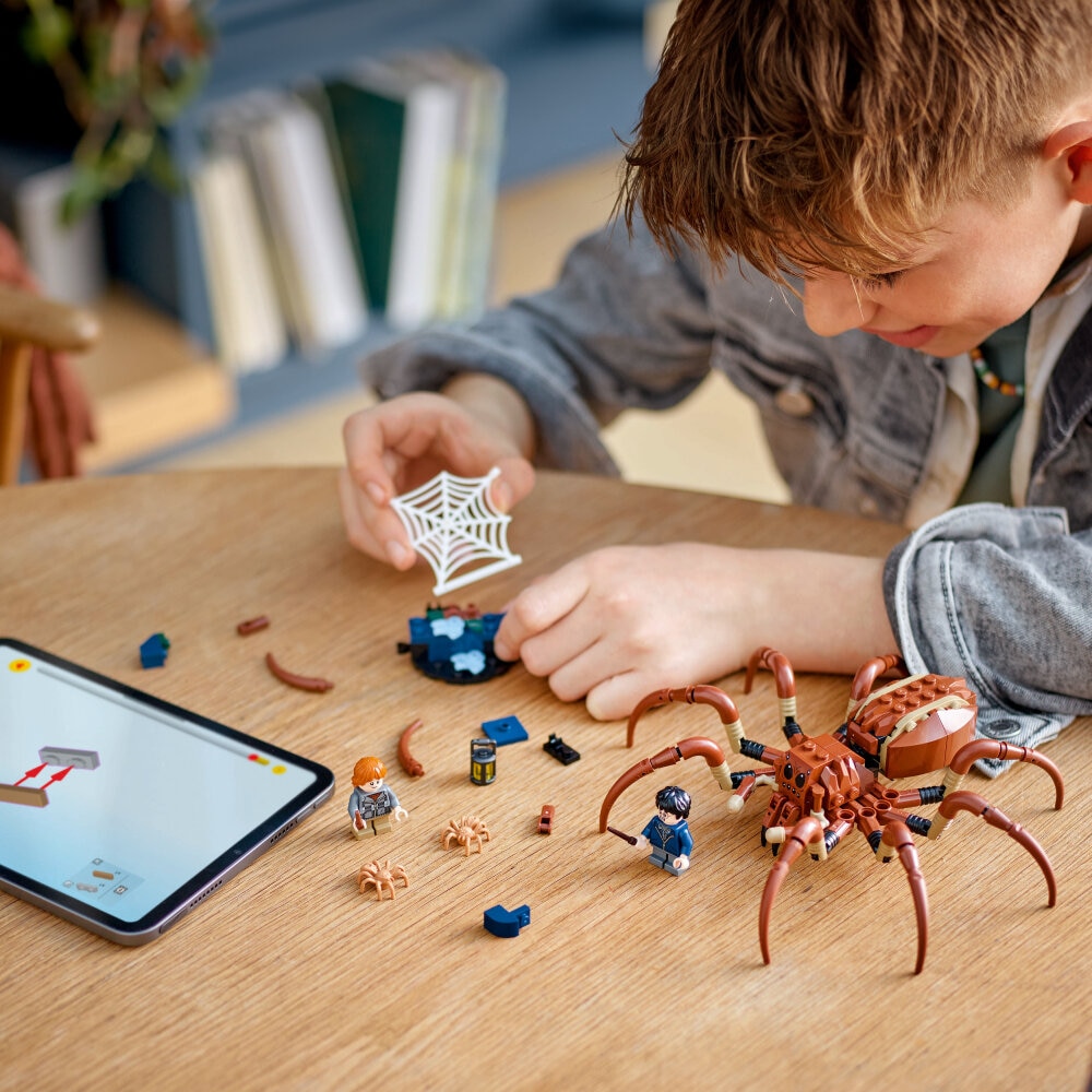 LEGO Harry Potter - Aragog i Den Forbudte Skov 7+